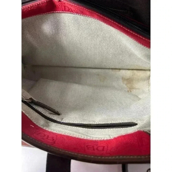 Dooney And Bourke purse - Picture 6 of 7